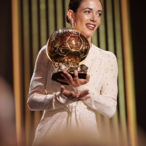 Aitana Bonmatí é eleita a melhor jogadora do mundo pela segunda vez