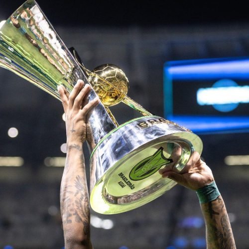Reta final do Brasileirão promete emoção com todos os times ainda na briga por algo.